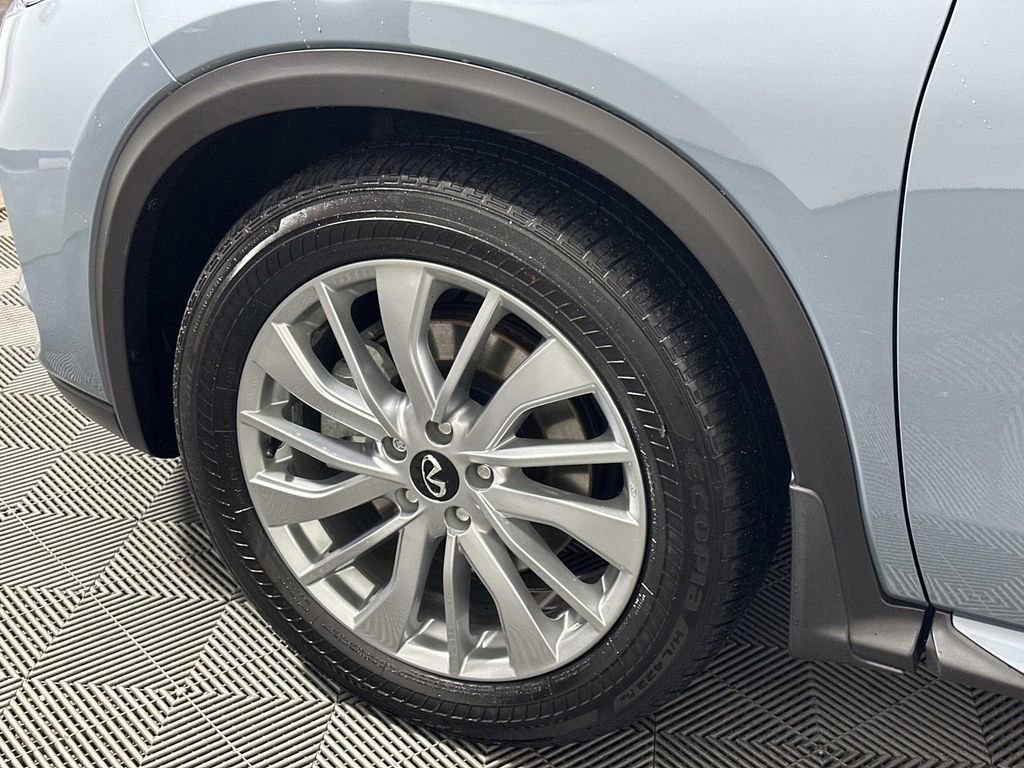 Certified 2023 INFINITI QX50 Luxe image 41