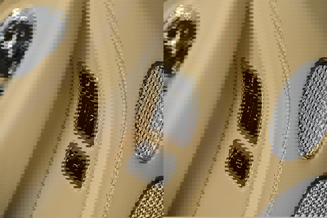 Used 2021 Bentley Continental GT image 24