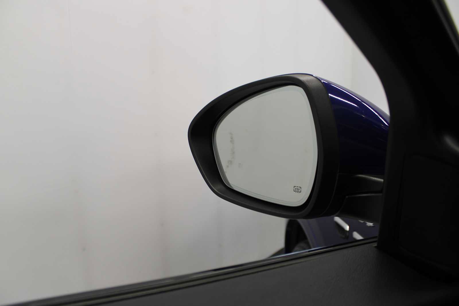 Used 2023 Maserati Grecale GT image 11