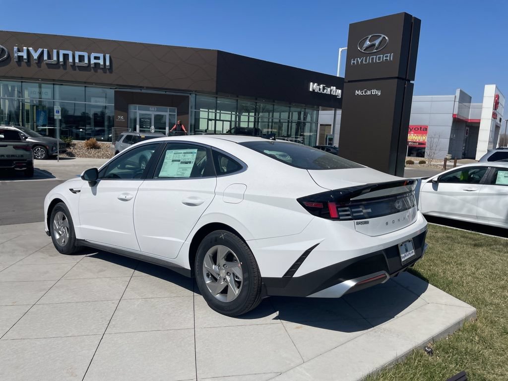New 2026 Hyundai Sonata SE FWD image 3