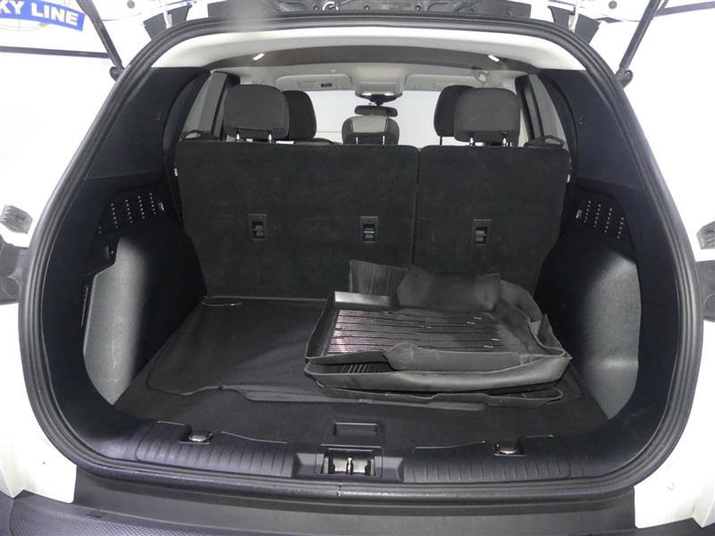 Used 2022 Ford Escape SE w/ Cold Weather Package AWD/4WD image 9