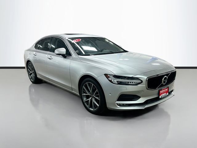 Used 2017 Volvo S90 T6 Momentum w/ Vision Package image 3