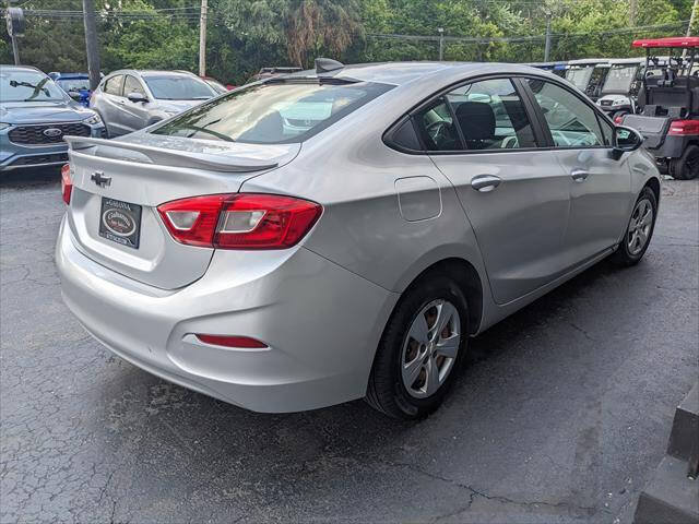Used 2018 Chevrolet Cruze LS FWD image 4