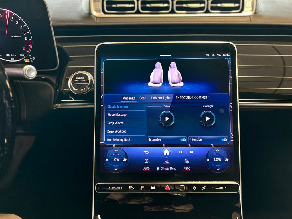 Used 2023 Mercedes-Benz S 580e 4MATIC Sedan w/ Warmth & Comfort Package image 39