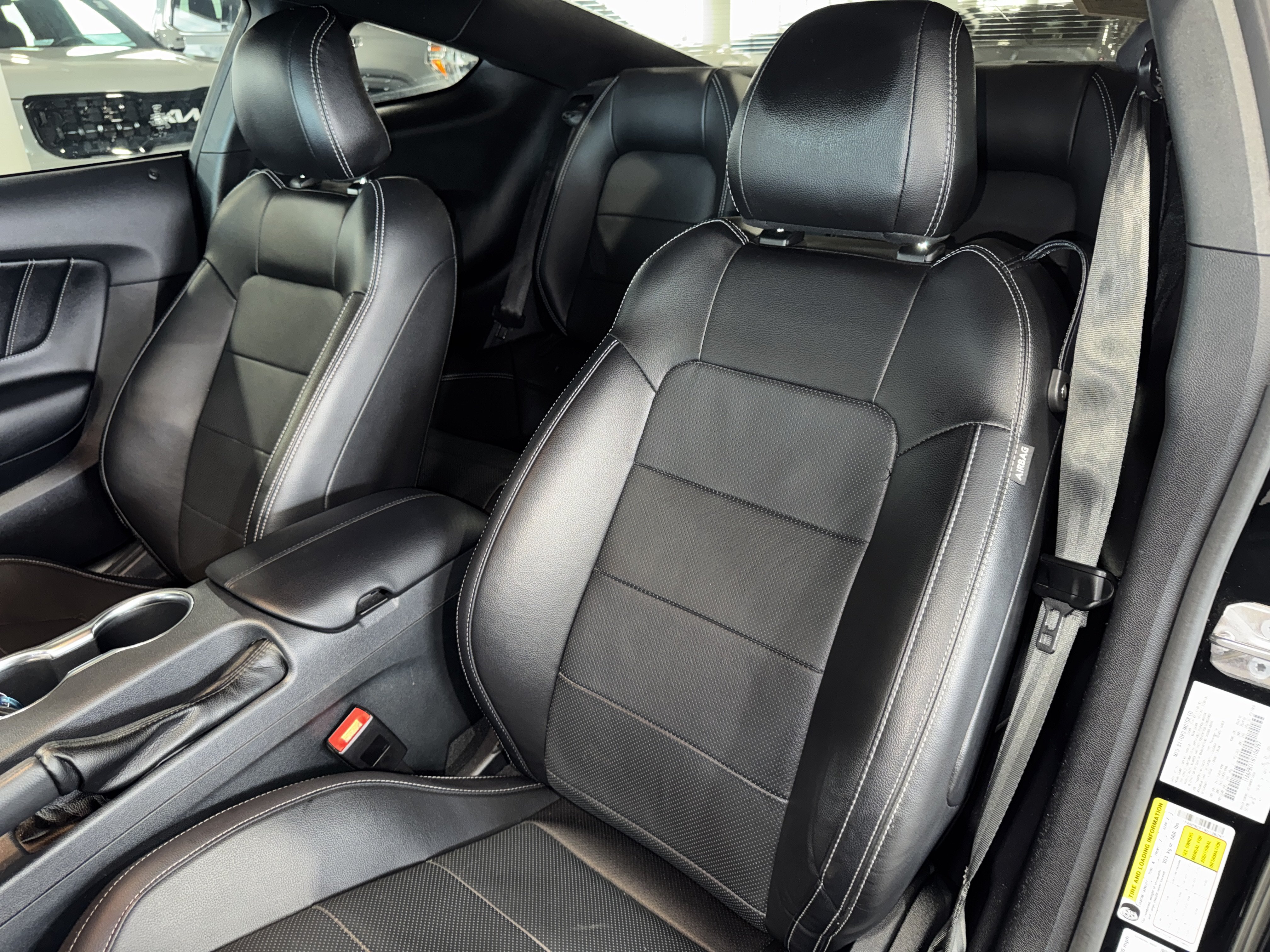 Used 2022 Ford Mustang GT Premium w/ Ford Safe & Smart Package RWD image 28