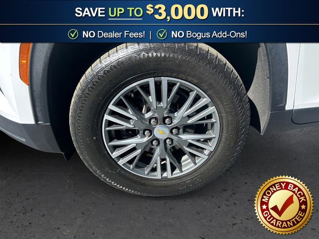 Used 2024 Chevrolet Traverse LT FWD image 13