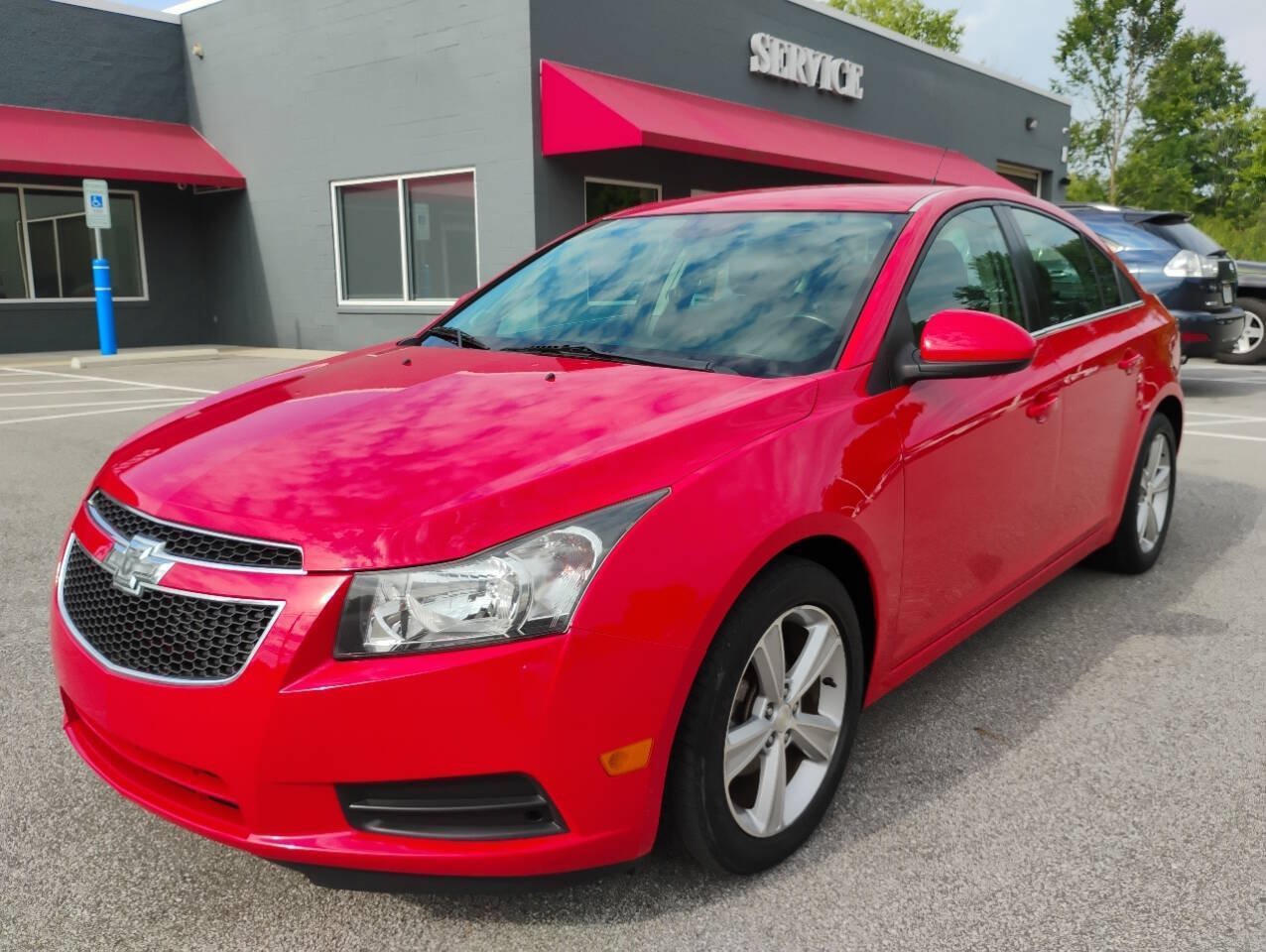 Used 2014 Chevrolet Cruze LT FWD image 3
