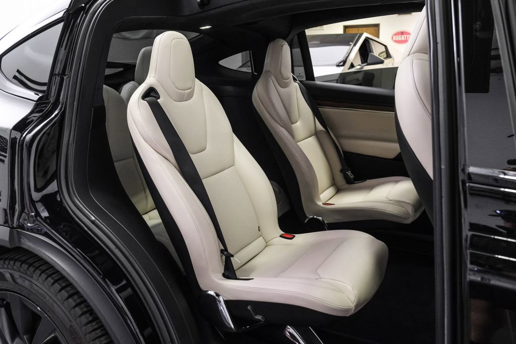 Used 2023 Tesla Model X image 38