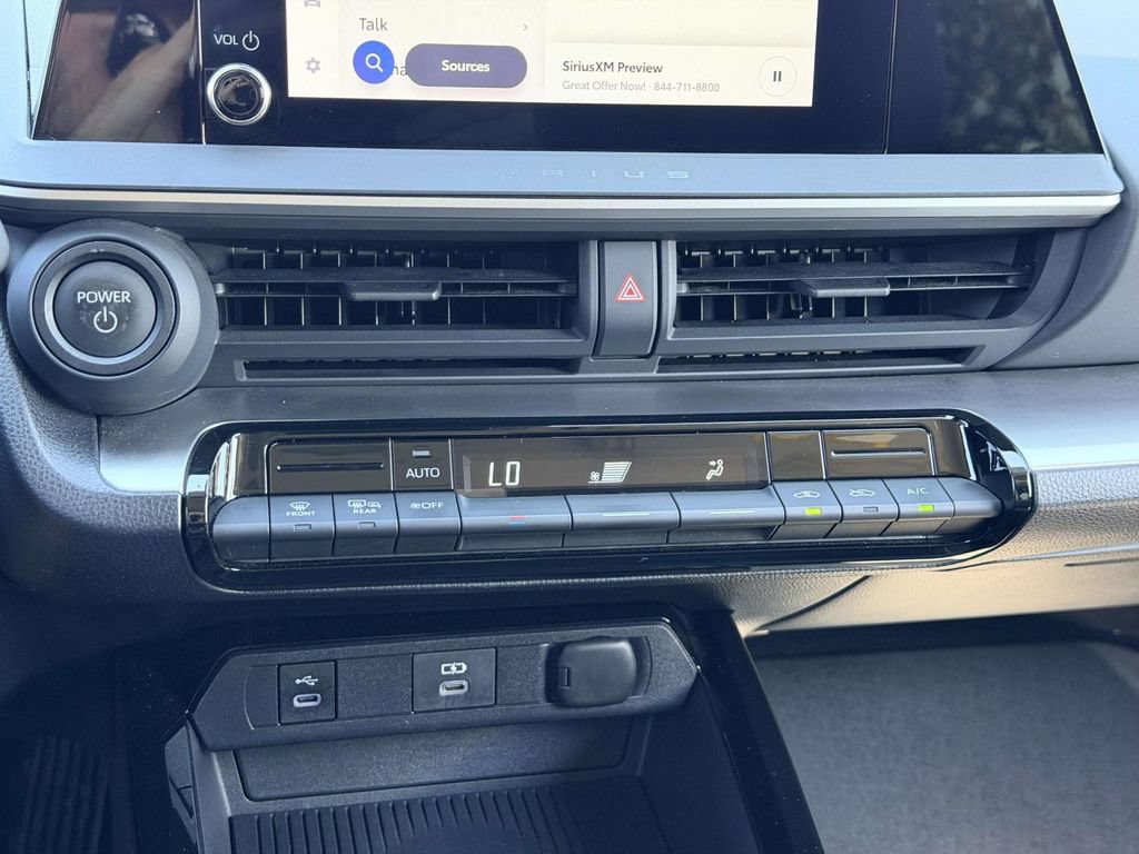 Certified 2023 Toyota Prius LE FWD image 5