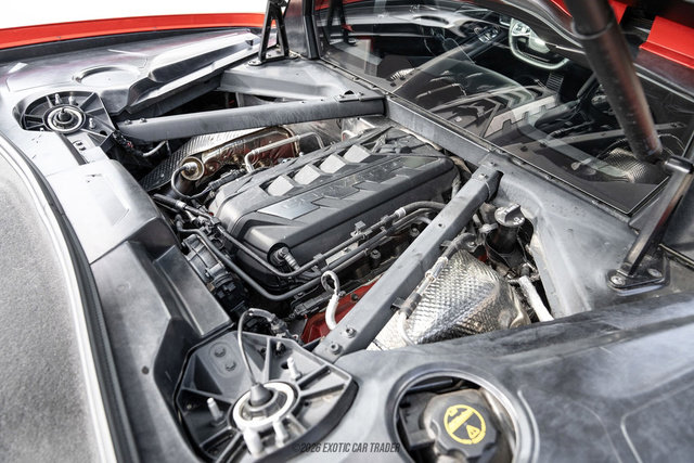 Used 2024 Chevrolet Corvette Stingray Premium Cpe w/ Z51 Performance Package RWD image 25