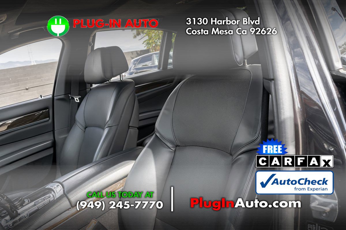 Used 2015 BMW 750i image 7