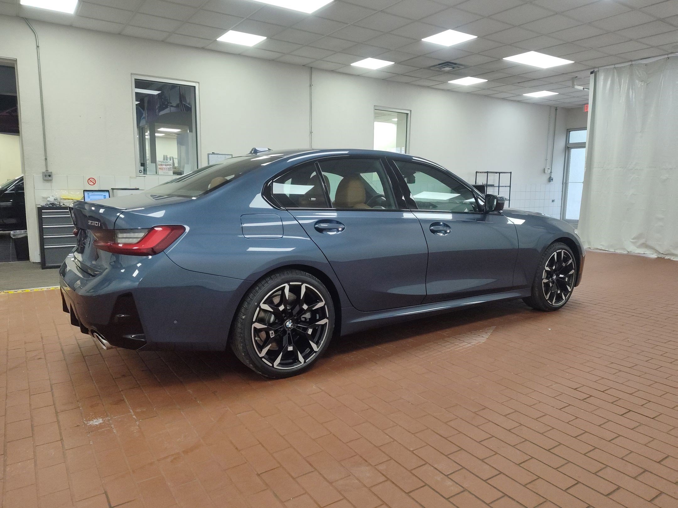 New 2026 BMW 330i xDrive Sedan w/ M Sport Package image 8