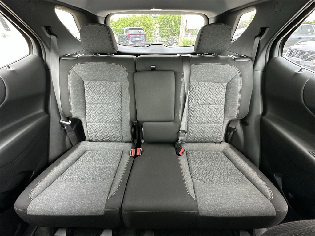 Used 2023 Chevrolet Equinox LT image 21