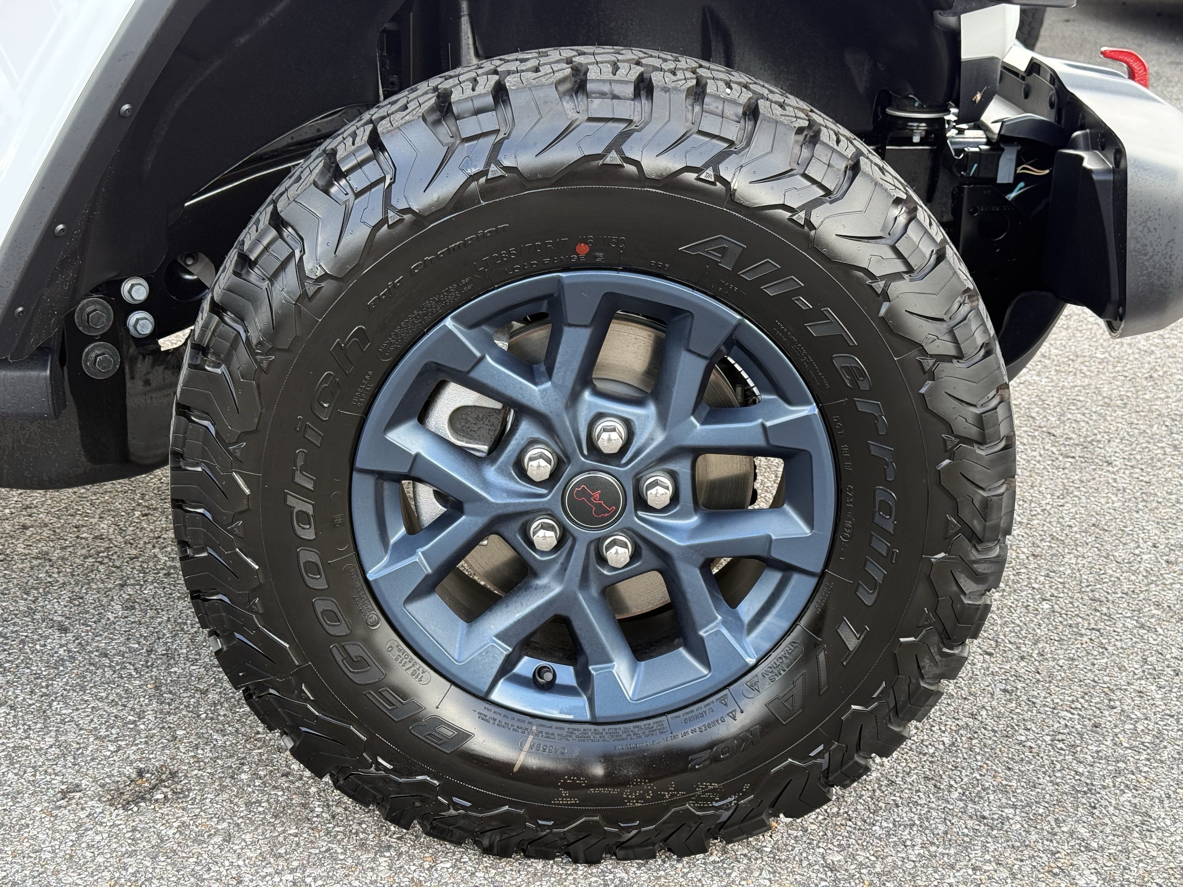 Used 2026 Jeep Wrangler Unlimited Sport w/ Dual Top Group AWD/4WD image 13