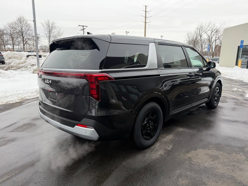 New 2026 Kia Carnival LX image 6