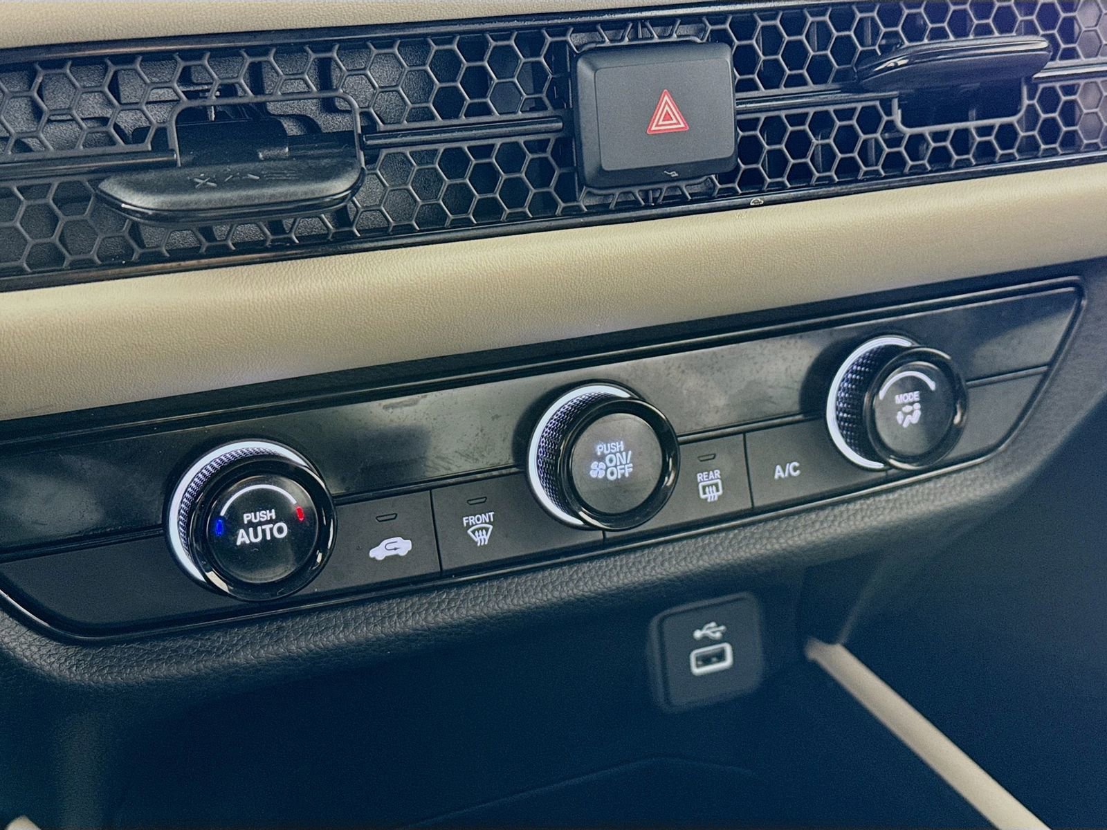 Used 2023 Honda HR-V LX image 13