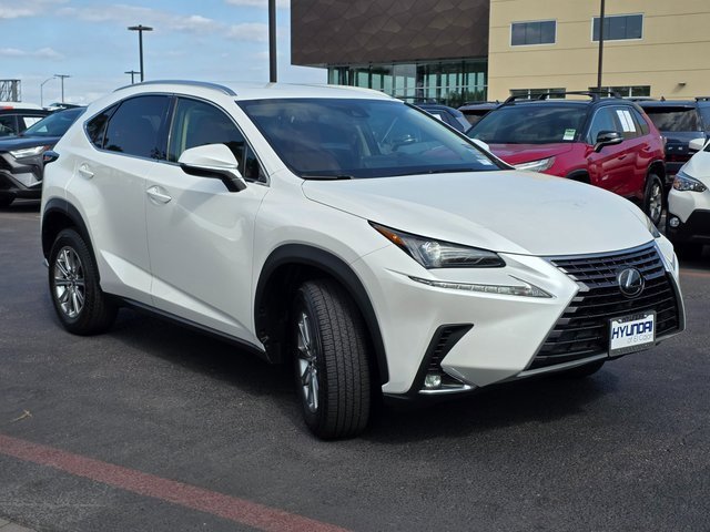 Used 2020 Lexus NX 300 FWD image 4