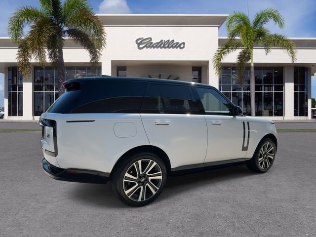 Used 2023 Land Rover Range Rover SE image 14