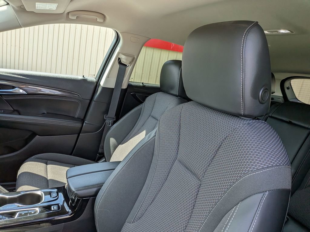 Certified 2023 Buick Envision Preferred image 12