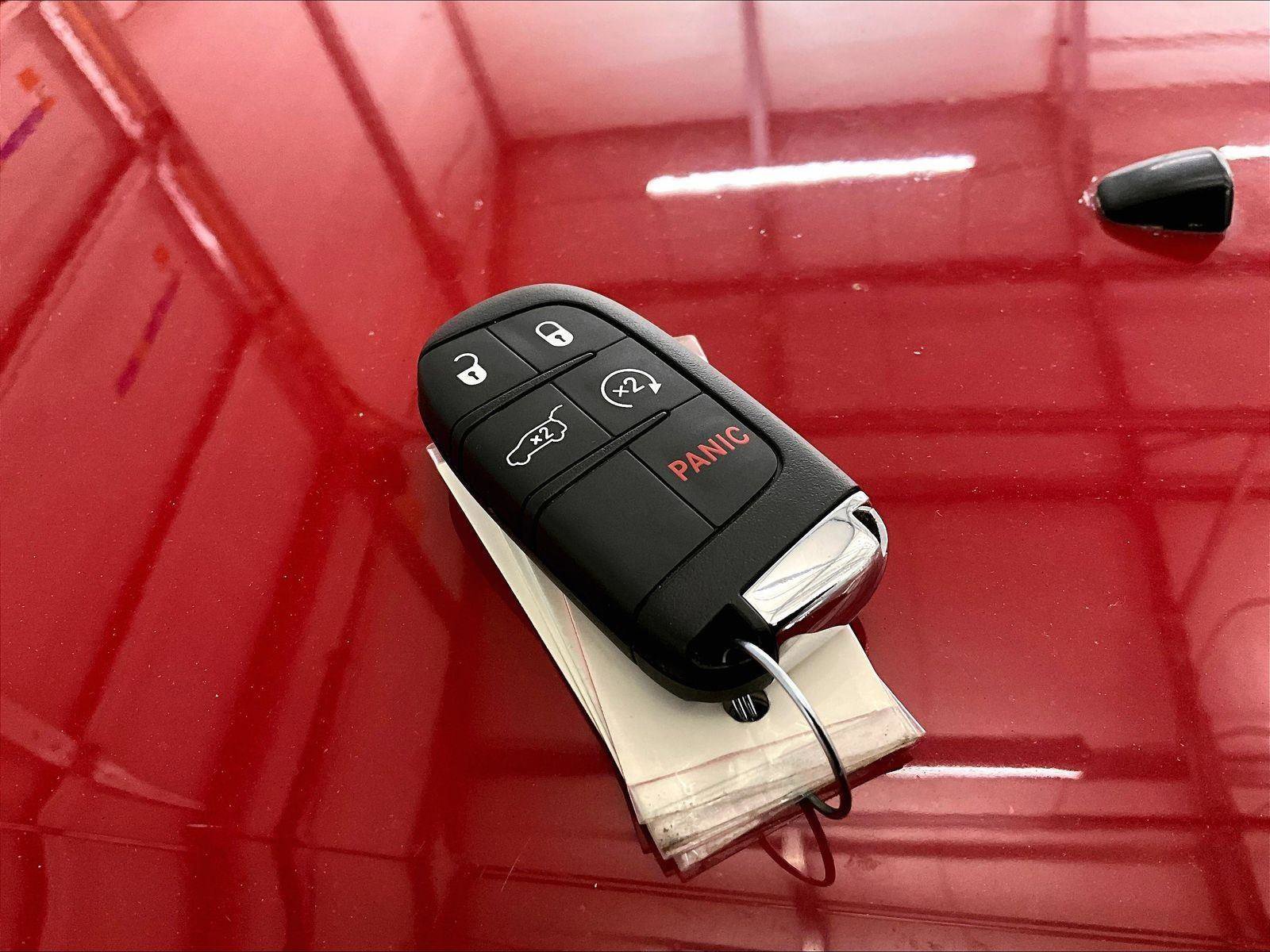 Used 2019 Jeep Compass Latitude w/ Popular Equipment Group FWD image 9