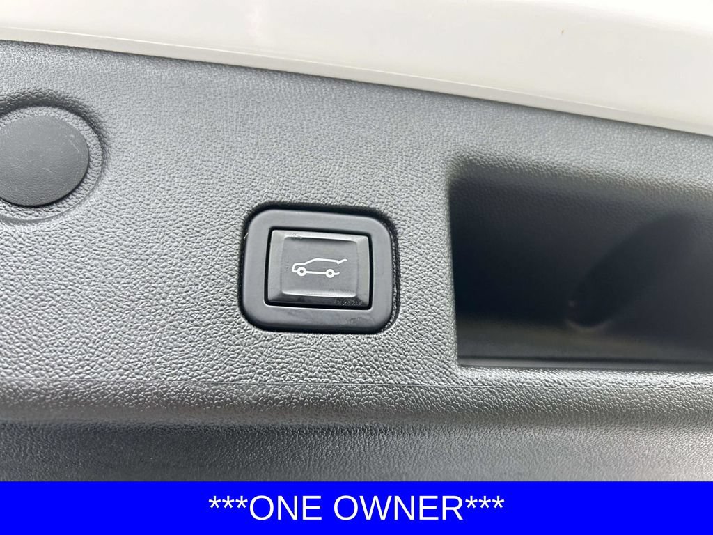 Used 2022 Chevrolet Equinox LT FWD image 12