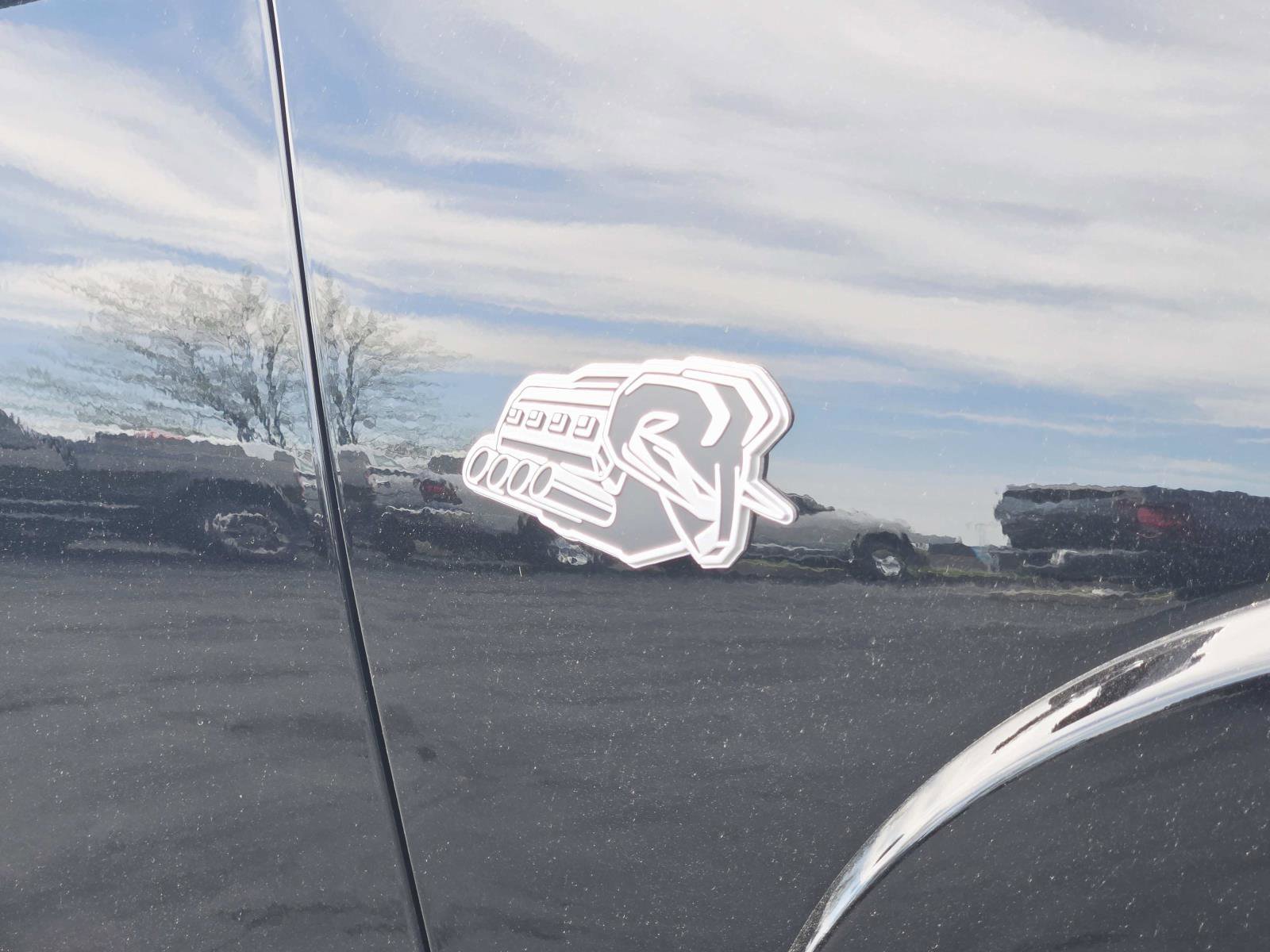 New 2026 RAM 1500 Laramie AWD/4WD image 19