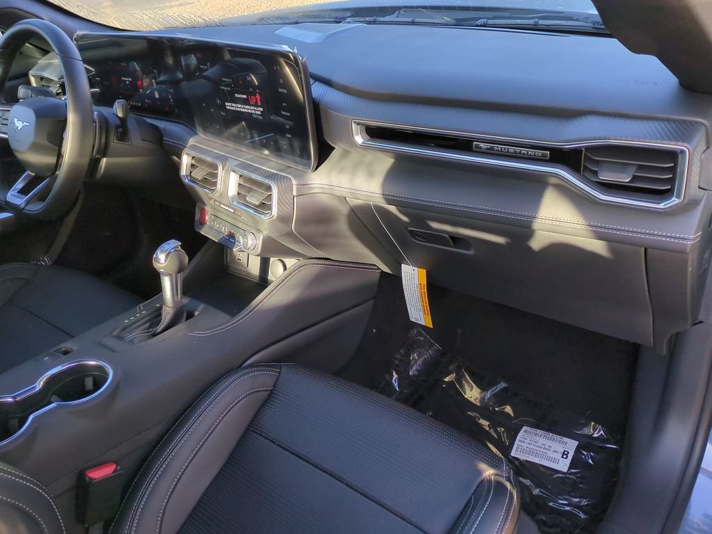 Used 2025 Ford Mustang GT Premium RWD image 21