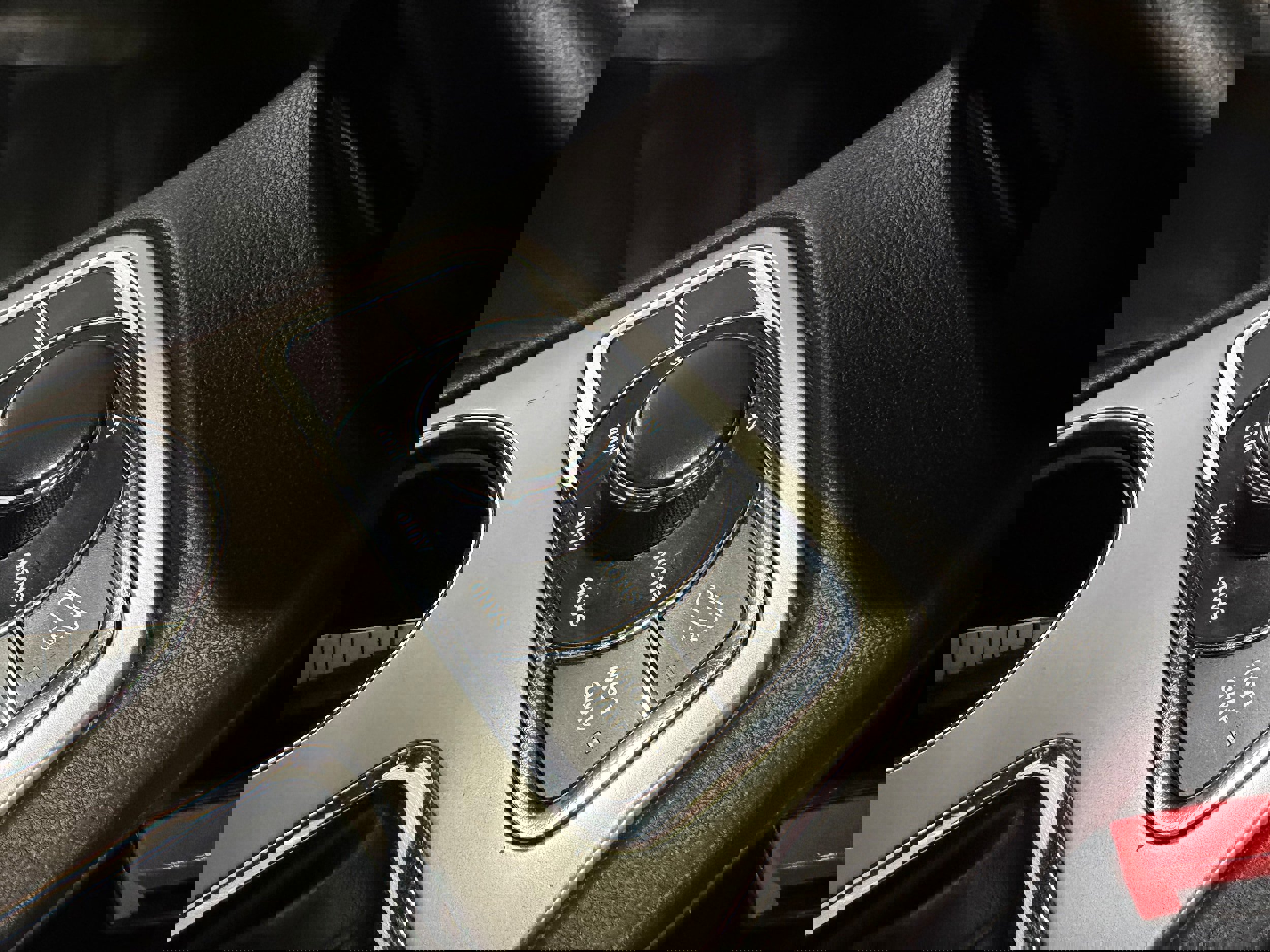 Used 2021 Jeep Grand Cherokee Limited image 12