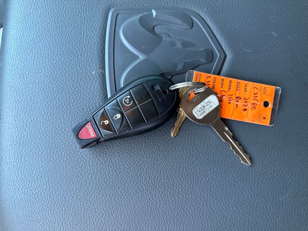 Used 2020 RAM 1500 Classic SLT w/ Luxury Group image 28