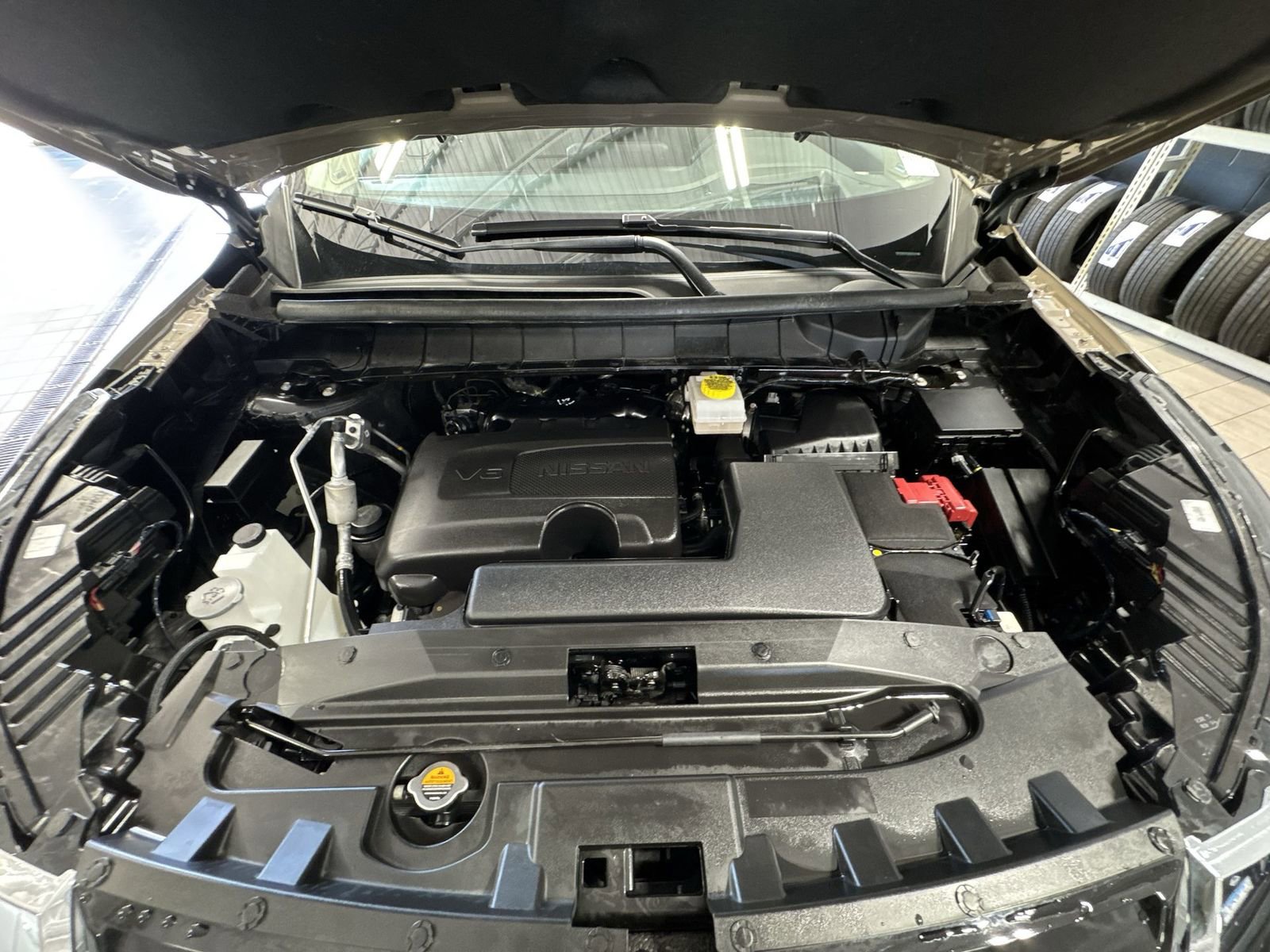 Certified 2024 Nissan Pathfinder Platinum image 37