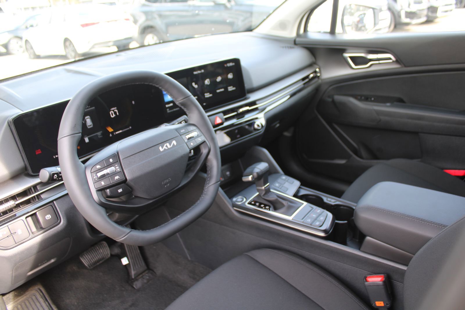 New 2026 Kia Sportage LX image 21