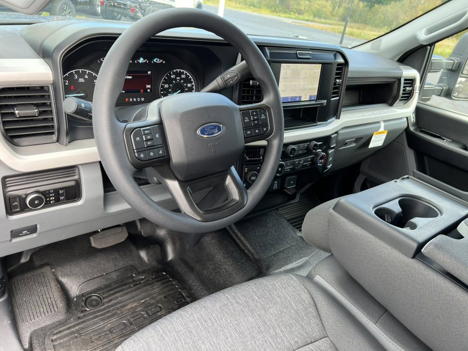 New 2026 Ford F250 4x4 Crew Cab Super Duty image 17