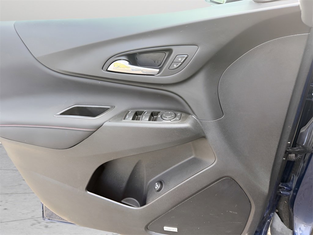 Used 2022 Chevrolet Equinox RS w/ RS Leather Package image 22