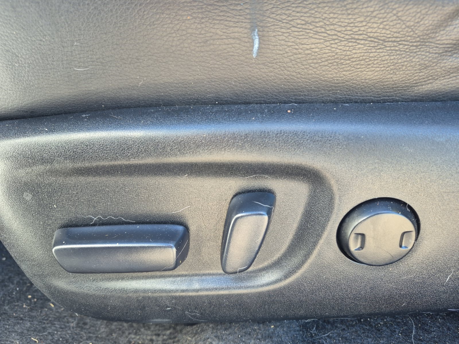 Used 2013 Toyota RAV4 Limited AWD/4WD image 13