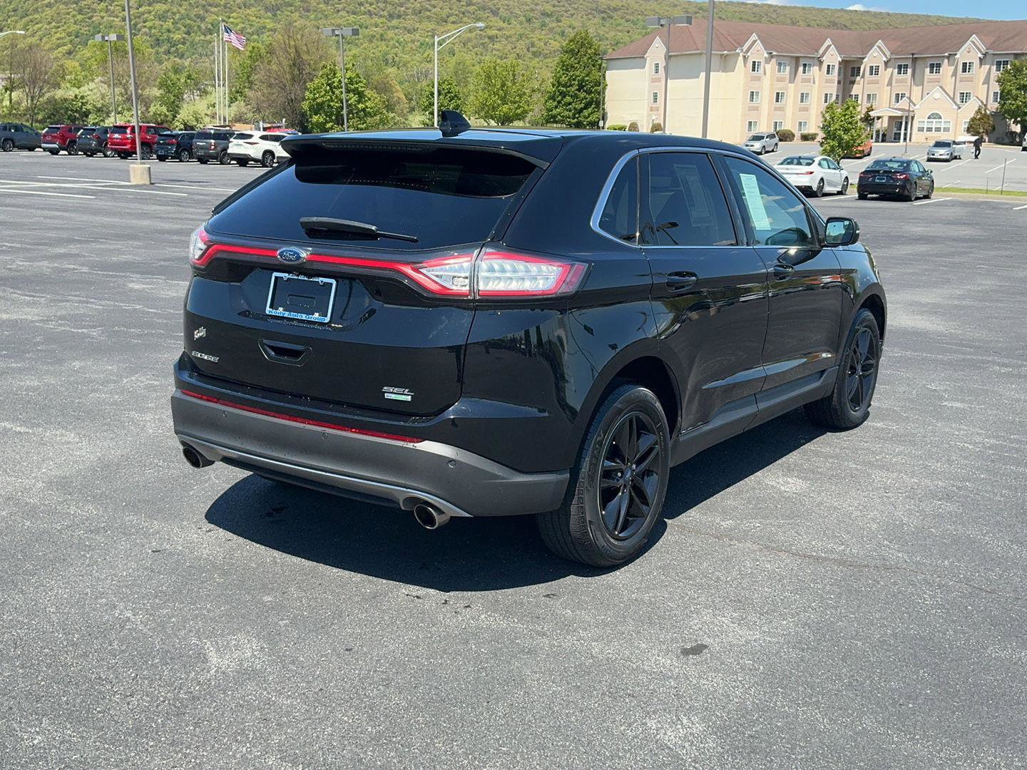 Used 2017 Ford Edge SEL FWD image 7