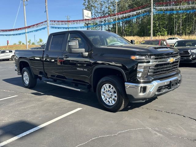 Certified 2025 Chevrolet Silverado 3500 LT w/ Safety Package AWD/4WD image 2