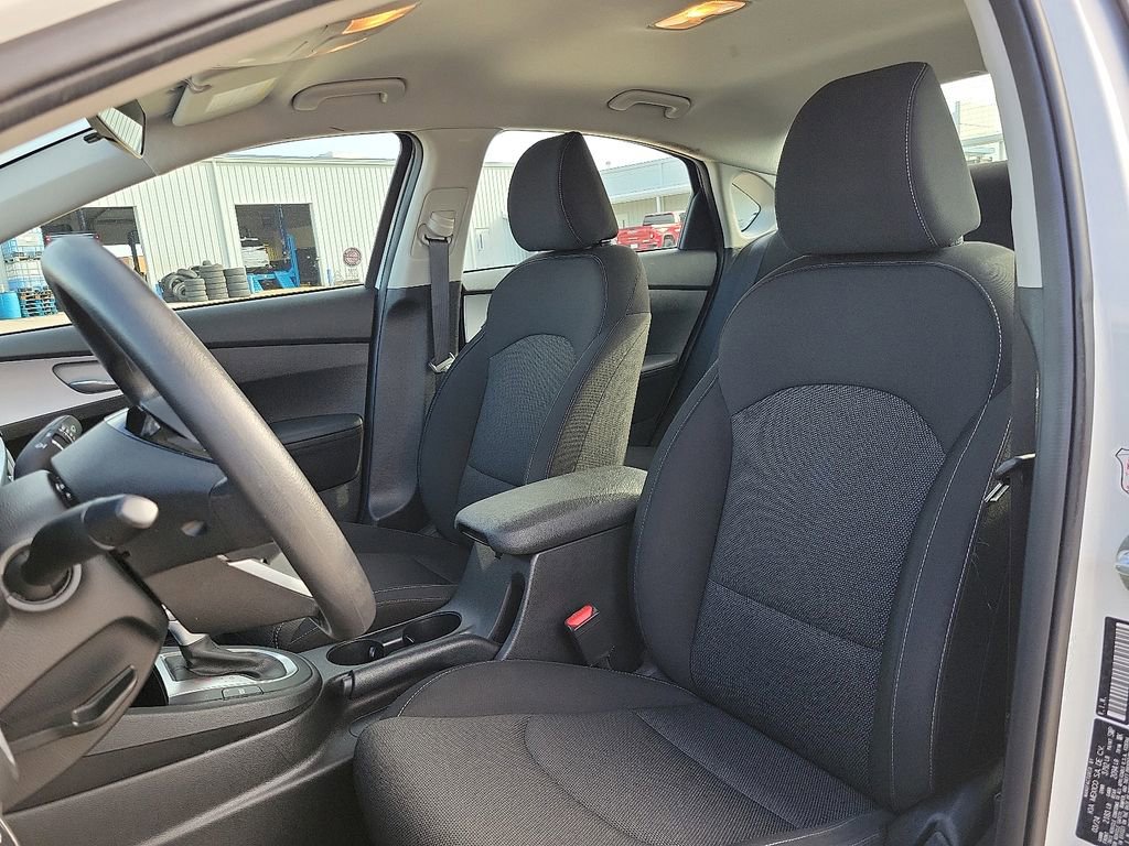 Used 2024 Kia Forte LXS image 11