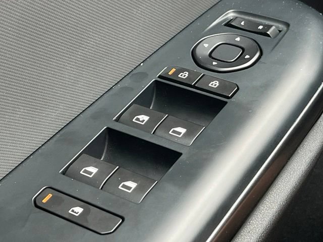 Certified 2025 Kia K4 FWD image 33