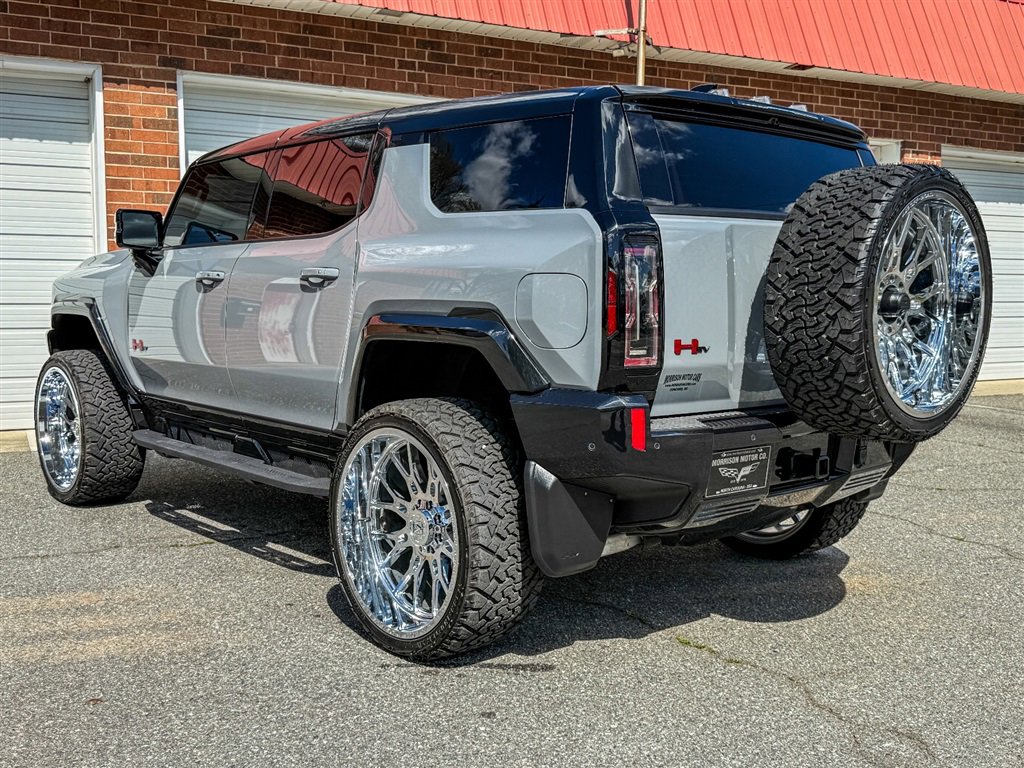 Used 2024 GMC Hummer EV 3X w/ LPO, Illumination Package image 20