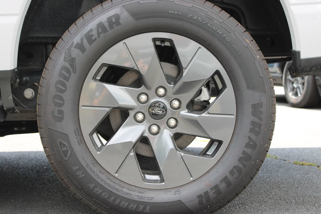 New 2025 Ford F150 Lightning Flash AWD/4WD image 22