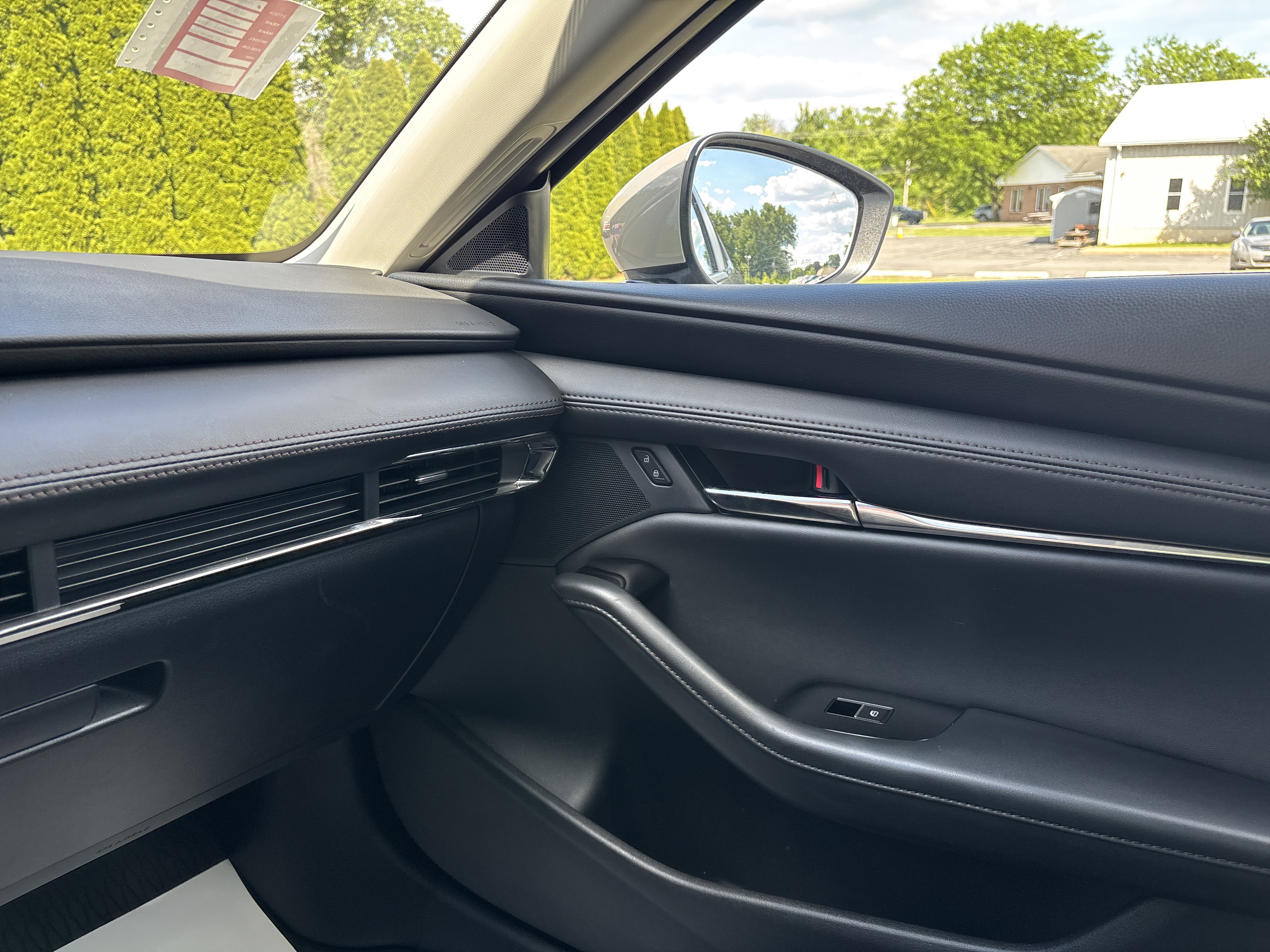 Used 2025 MAZDA MAZDA3 s FWD image 23