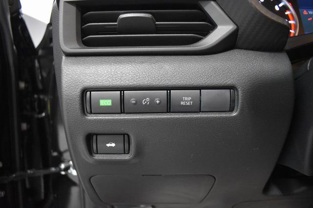 Certified 2025 Nissan Sentra S image 17