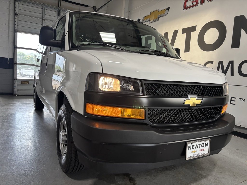 New 2025 Chevrolet Express 2500 w/ Driver Convenience Package image 36