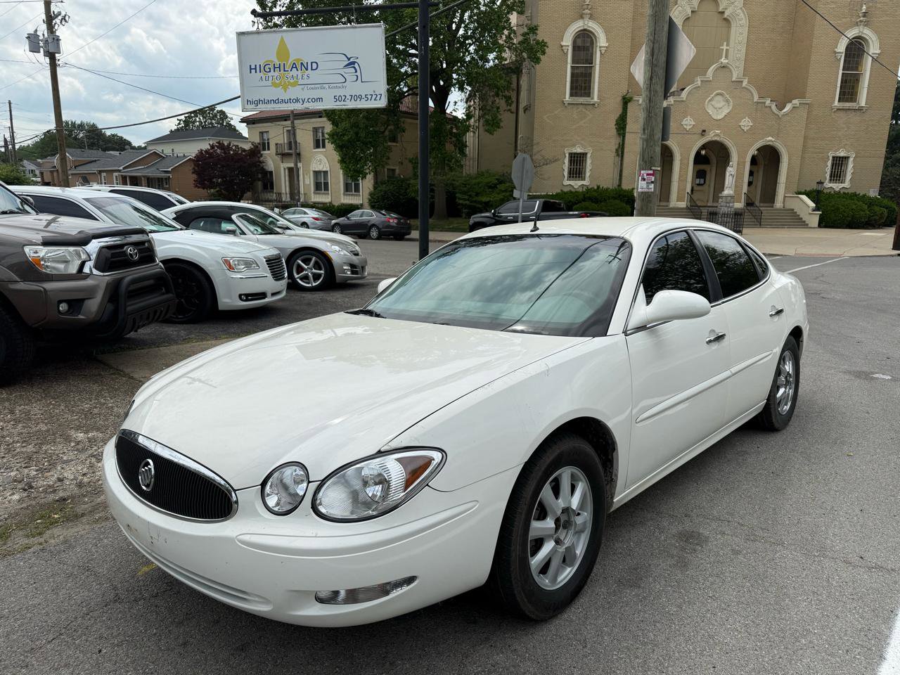 Used 2005 Buick LaCrosse CXL w/ Gold Convenience Package FWD image 1