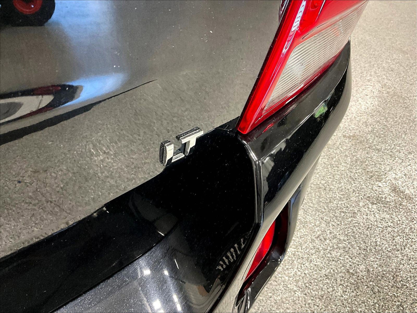 Used 2019 Chevrolet Trax LT FWD image 24