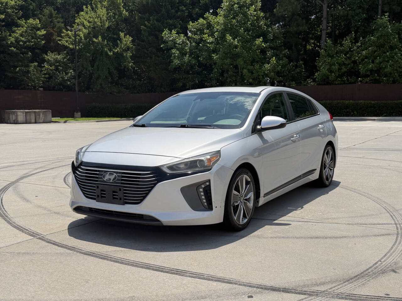 Used 2018 Hyundai Ioniq Limited w/ Limited Ultimate Package 03