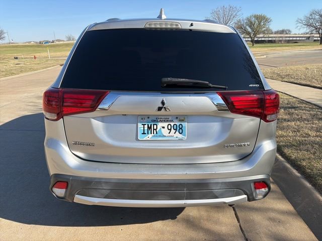 Used 2018 Mitsubishi Outlander SEL image 4