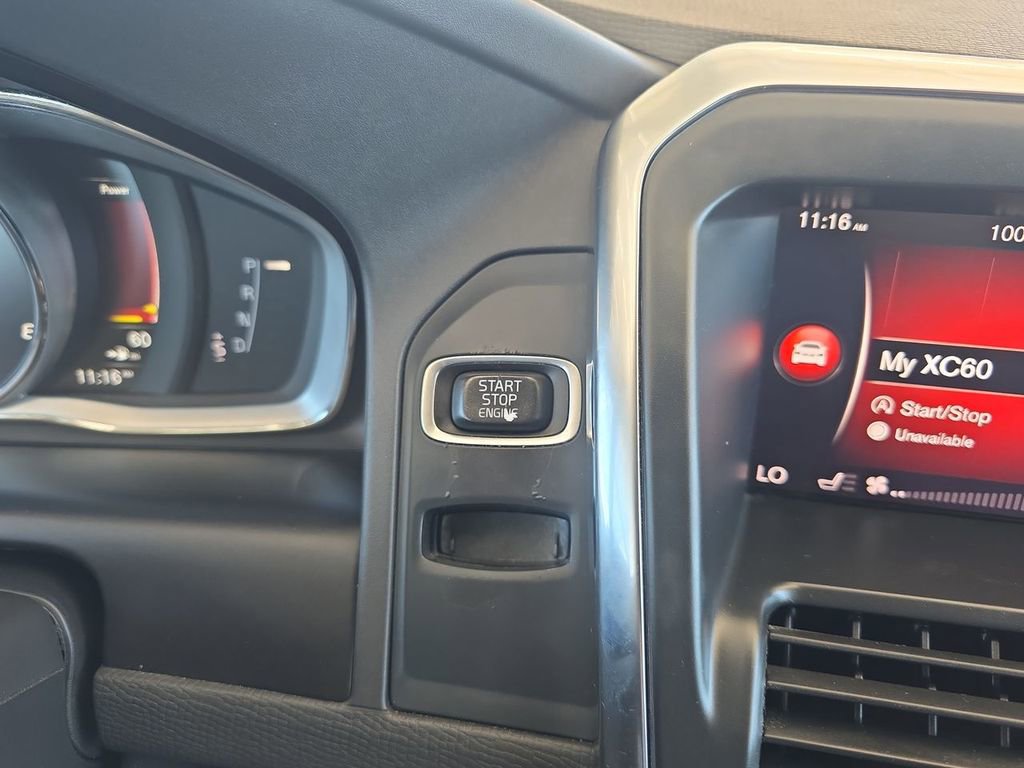 Used 2017 Volvo XC60 T6 Inscription w/ Preferred Option Package image 17