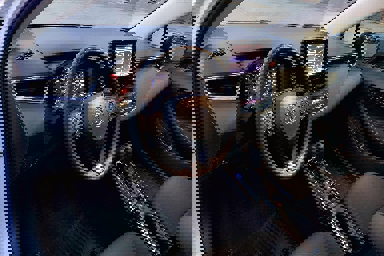 Used 2022 Toyota Corolla LE image 17