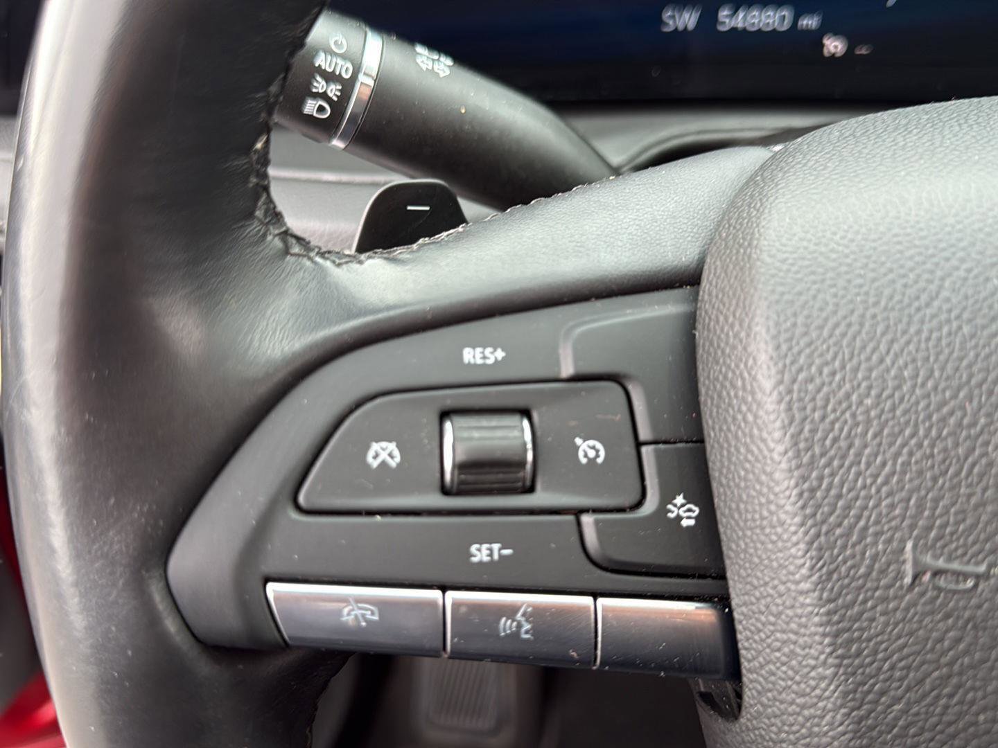 Used 2024 Cadillac XT4 Premium Luxury image 11